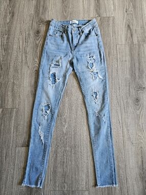 Between Us Distressed Stretch Skinny Jeans Size 1